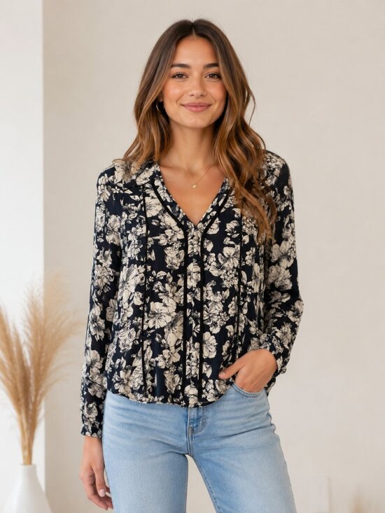 Astr Tops - ASTR Womens Blue White Floral V Neck Long Sleeve Pleated Blouse Top Size Small